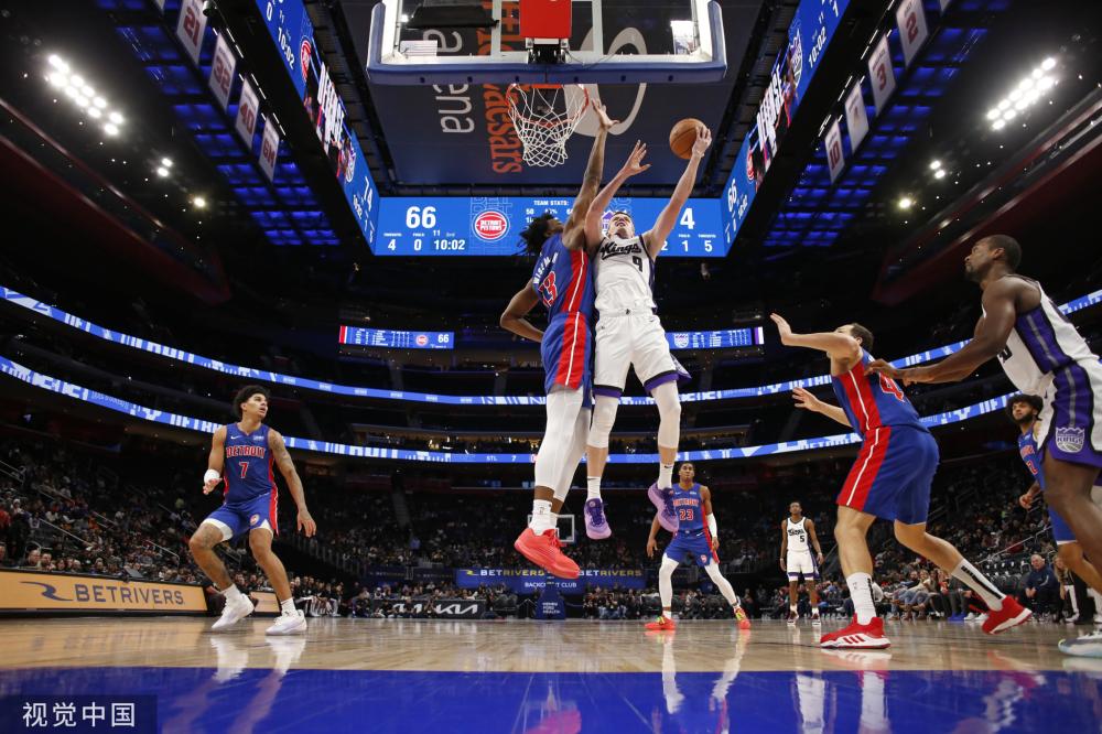 反而吸引了 反而吸引了