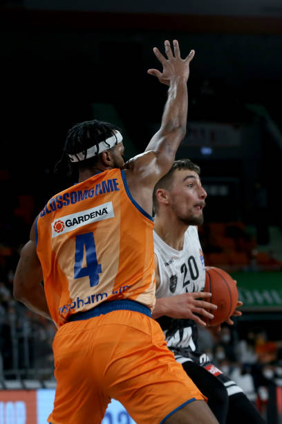 也体现了阿 也体现了阿